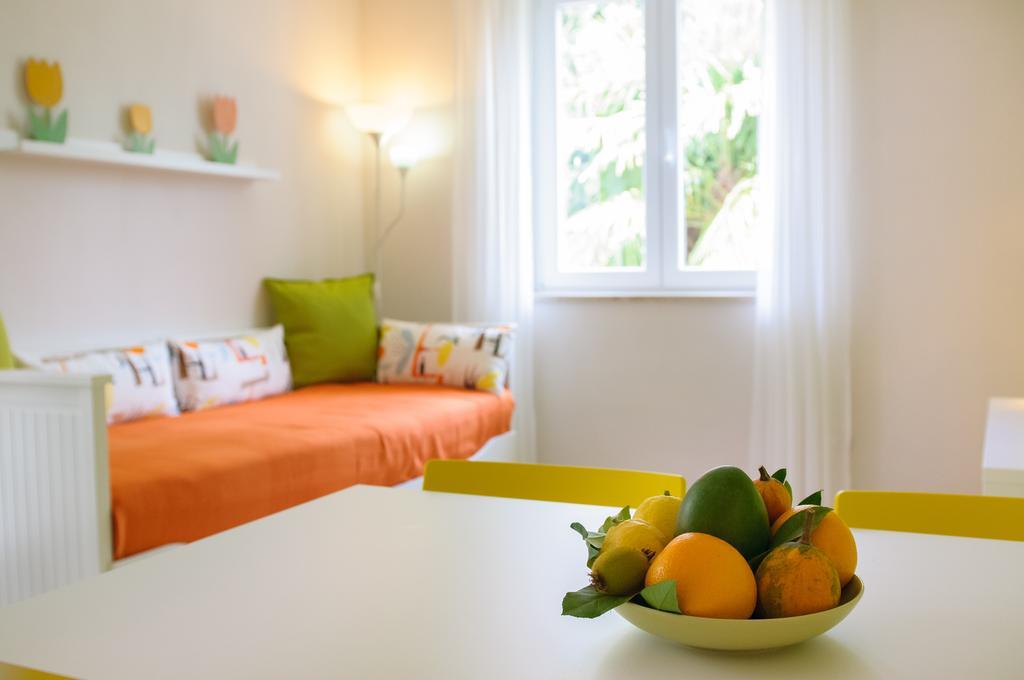 Studio And Apartment Nadia With Garden Porec Esterno foto